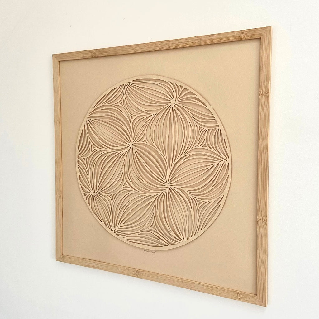 Flowers in line - Sand